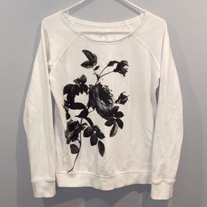 Like new sweater! Scoop neck